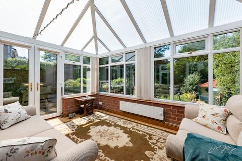 17 Tarnside Close, Stockport, SK2 5JB