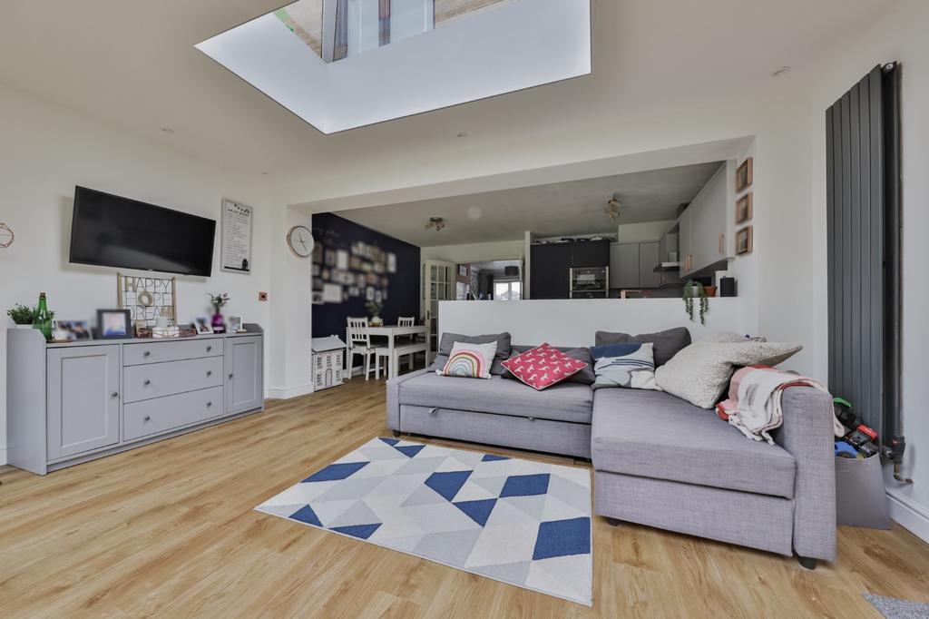 Curlew Close, Beverley, HU17 7QN 3 bed detached house £275,000