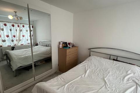 2 bedroom apartment for sale, Leeds LS17