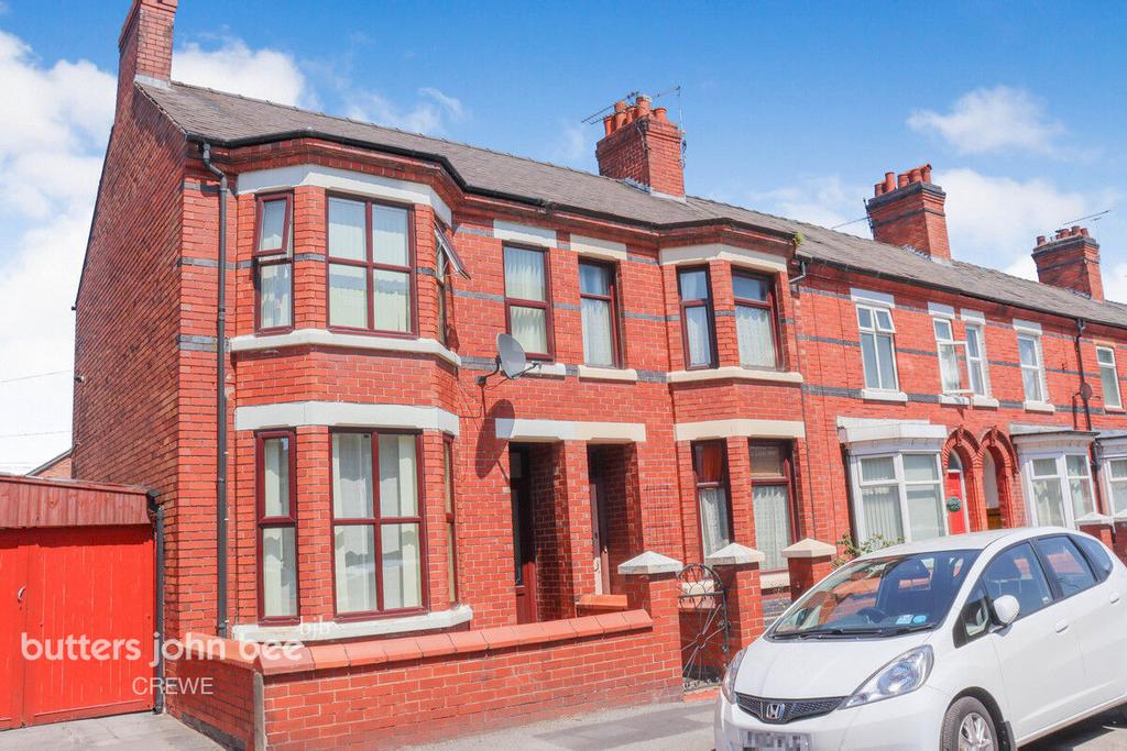 Earle Street, Crewe 3 bed end of terrace house for sale £120,000
