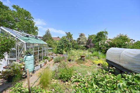 248 Lyndhurst Avenue, Twickenham, TW2 6BP
