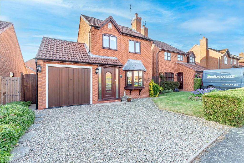 Otter Close, Winyates Green, Redditch, Worcestershire, B98 3 bed