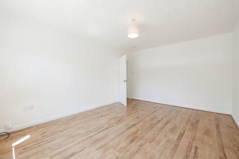 2 bedroom flat to rent, Charleston Drive, Charleston, Dundee, DD2