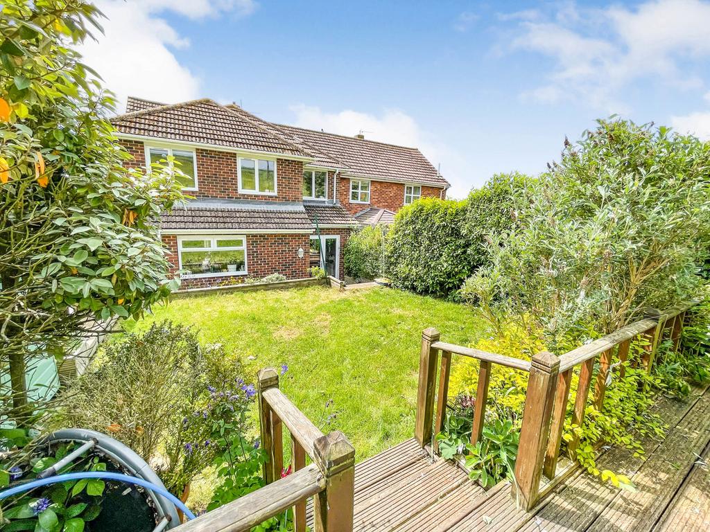 Findon Avenue, Witton Gilbert, Durham, Durham, DH7 6RF 5 bed semi
