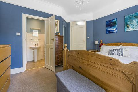 36 Heathdene Road, London, SW16 3PD