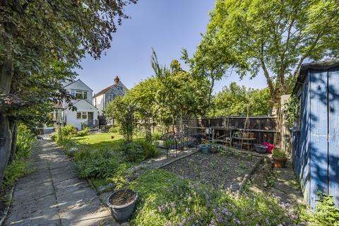 36 Heathdene Road, London, SW16 3PD