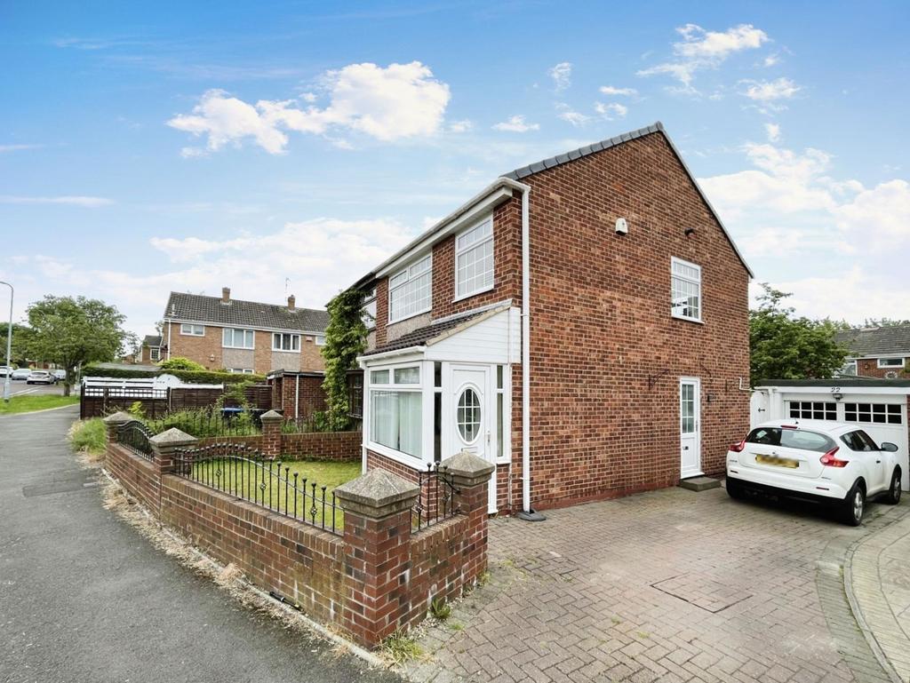 Aviemore Road, Hemlington... 3 bed semidetached house £140,000