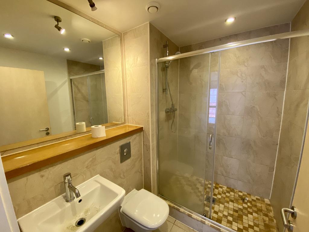 Ensuite