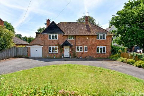 4 bedroom detached house to rent, Thicket Grove, Maidenhead, Berkshire, SL6