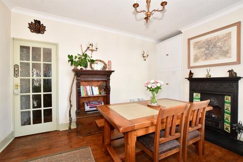 6 Diceland Road, Banstead, SM7 2ET