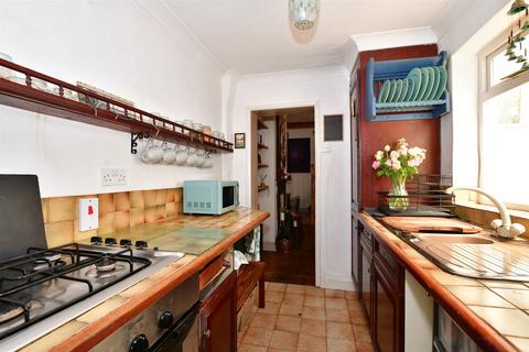 6 Diceland Road, Banstead, SM7 2ET