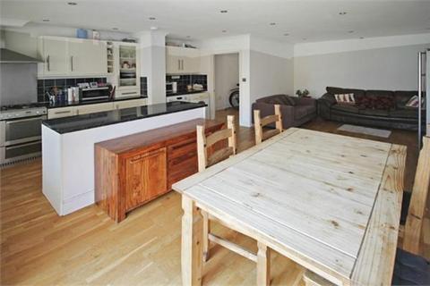 10 Rannock Avenue, London, NW9 7JR