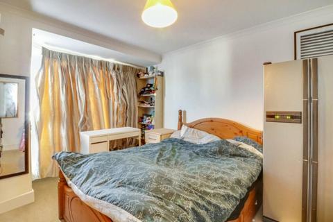 10 Rannock Avenue, London, NW9 7JR