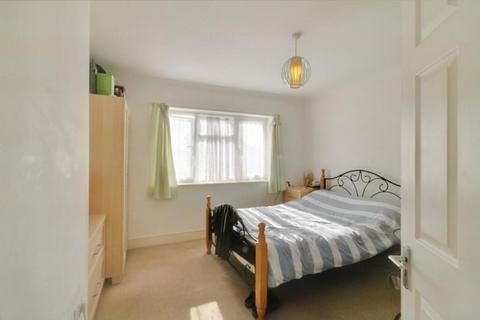 10 Rannock Avenue, London, NW9 7JR