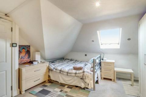 10 Rannock Avenue, London, NW9 7JR