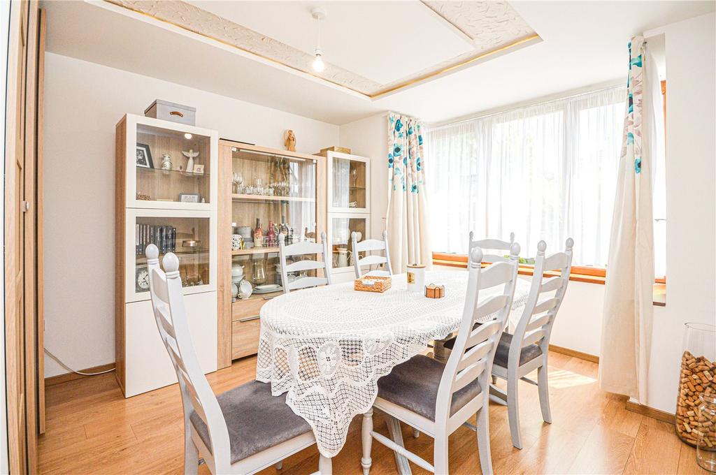 Groundwell Road, Swindon, Wiltshire, SN1 4 bed terraced house for sale
