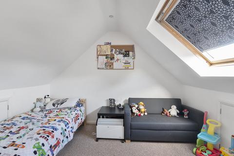 73 Parkfields, Roydon, Harlow, CM19 5JA