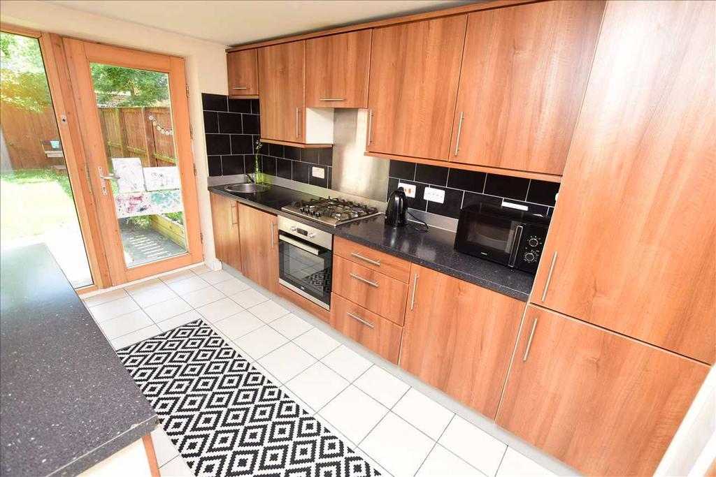 Kitchen / Dining