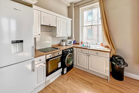 Flat D, 2 - 4 Lansdowne Square, Northfleet, Gravesend, DA11 9LX
