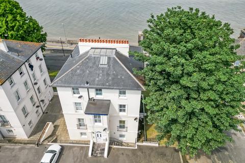 Flat D, 2 - 4 Lansdowne Square, Northfleet, Gravesend, DA11 9LX