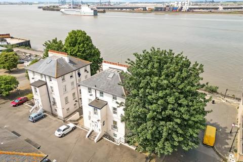 Flat D, 2 - 4 Lansdowne Square, Northfleet, Gravesend, DA11 9LX
