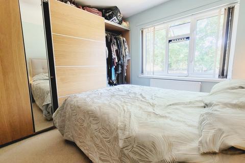 1 bedroom maisonette for sale, Stoney Brook, Guildford