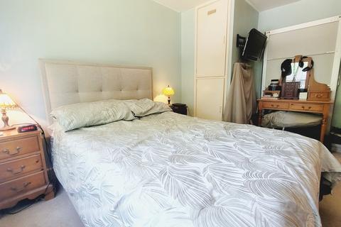 1 bedroom maisonette for sale, Stoney Brook, Guildford