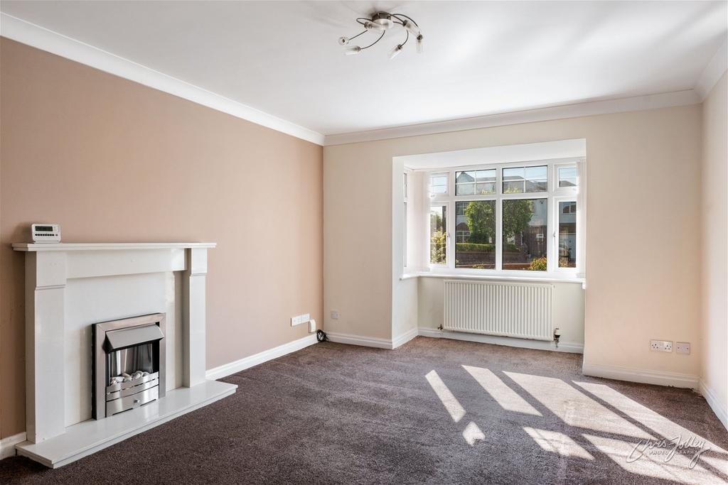Hillcrest Road, Offerton, Stockport SK2 5QJ 4 bed detached house for