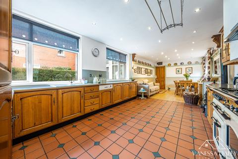 13 Egerton Road, Ashton On Ribble, Preston, PR2 1AJ