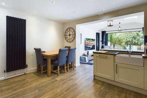 1 Simmonds Rise, Hemel Hempstead, HP3 9EA