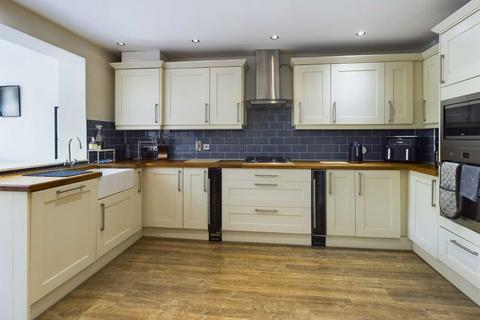 1 Simmonds Rise, Hemel Hempstead, HP3 9EA