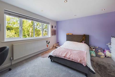 1 Simmonds Rise, Hemel Hempstead, HP3 9EA