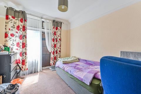 9 Acacia Road, London, SW16 5PP