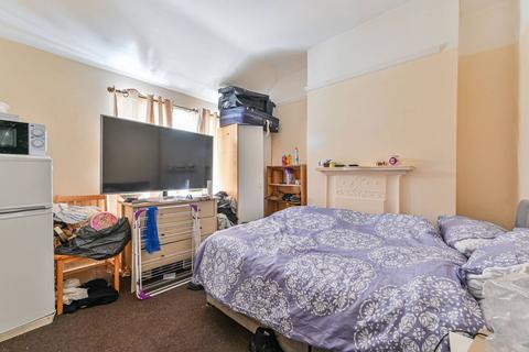 9 Acacia Road, London, SW16 5PP