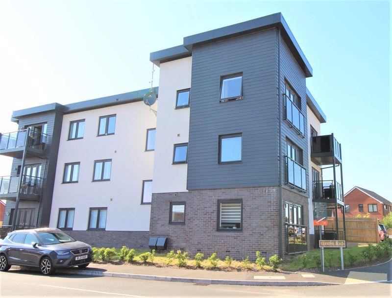 Walsall Wood, Walsall, WS9 9DG 2 bed apartment for sale £150,000