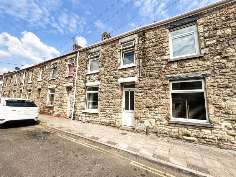 4 Mackworth Street, Bridgend, CF31 1LP 3 bed terraced house £175,000