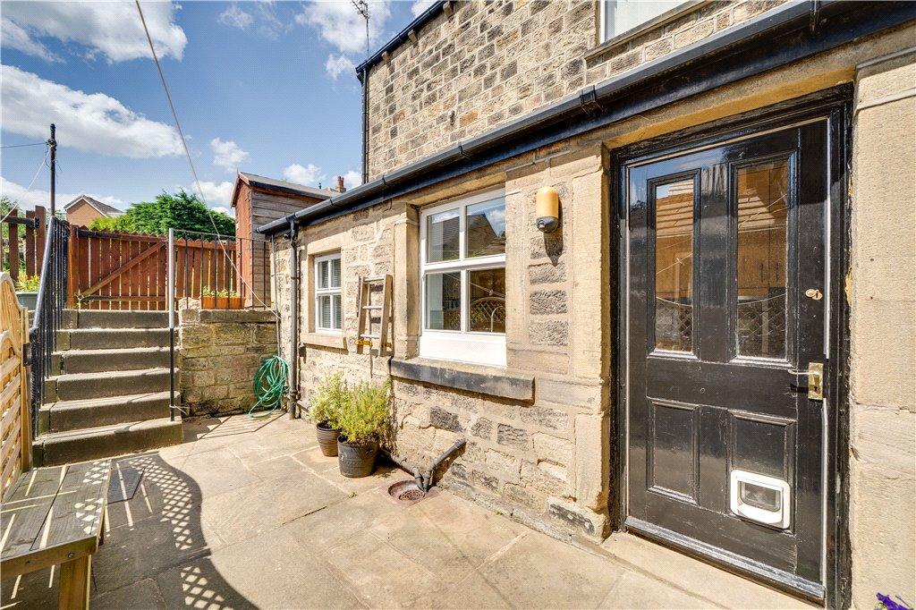 Town Street, Guiseley, Leeds, West Yorkshire, LS20 3 bed terraced house
