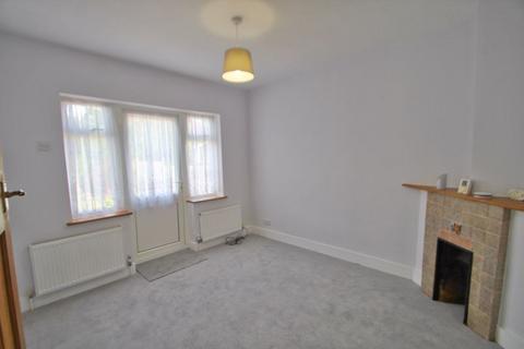 12 Oakfield Gardens, Greenford, UB6 8SD