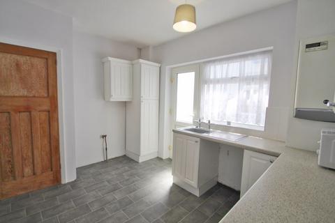 12 Oakfield Gardens, Greenford, UB6 8SD