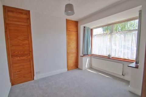 12 Oakfield Gardens, Greenford, UB6 8SD