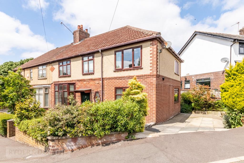 Hillside Avenue, Grotton... 5 bed semidetached house for sale £340,000