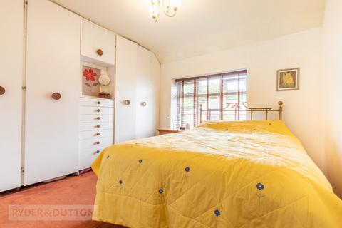 3 Hillside Avenue, Grotton, Oldham, OL4 5SG