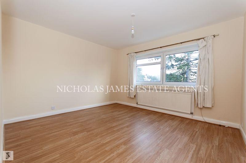 Maplin Close, Winchmore Hill, N21 1 bed apartment £1,300 pcm (£300 pw)