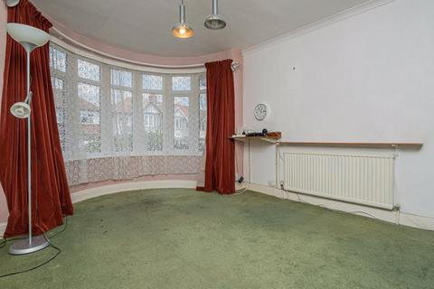 108 Yeading Avenue, Harrow, HA2 9RH