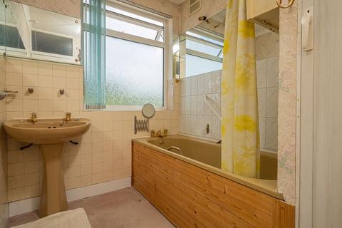 108 Yeading Avenue, Harrow, HA2 9RH