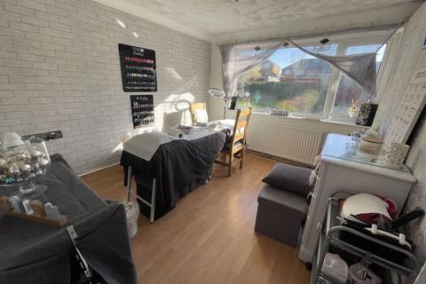 21 Chippendale Close, High Wycombe, HP13 6BS