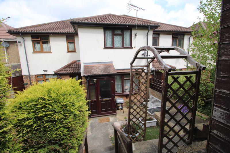 Eaton Place, High HP12 1 bed terraced house for sale £170,000