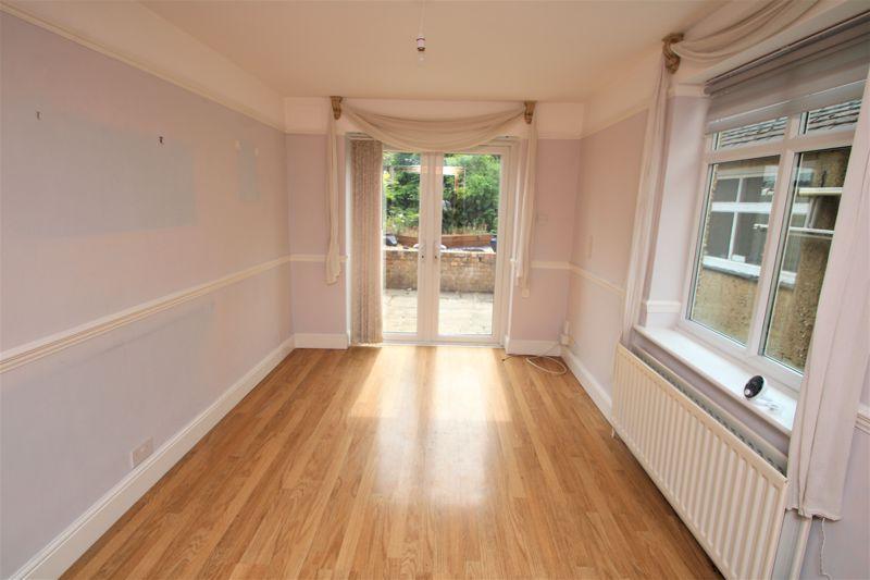 Mill End Road, High HP12 3 bed semidetached house for sale £