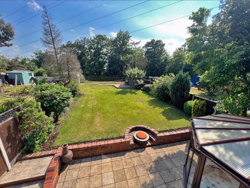 Foxlands Avenue, PENN 3 bed detached house £369,950