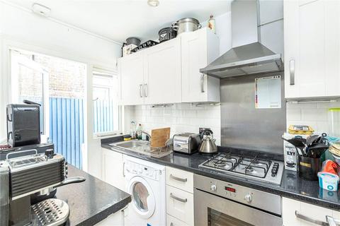 2 bedroom flat for sale, Vera Road, London, SW6